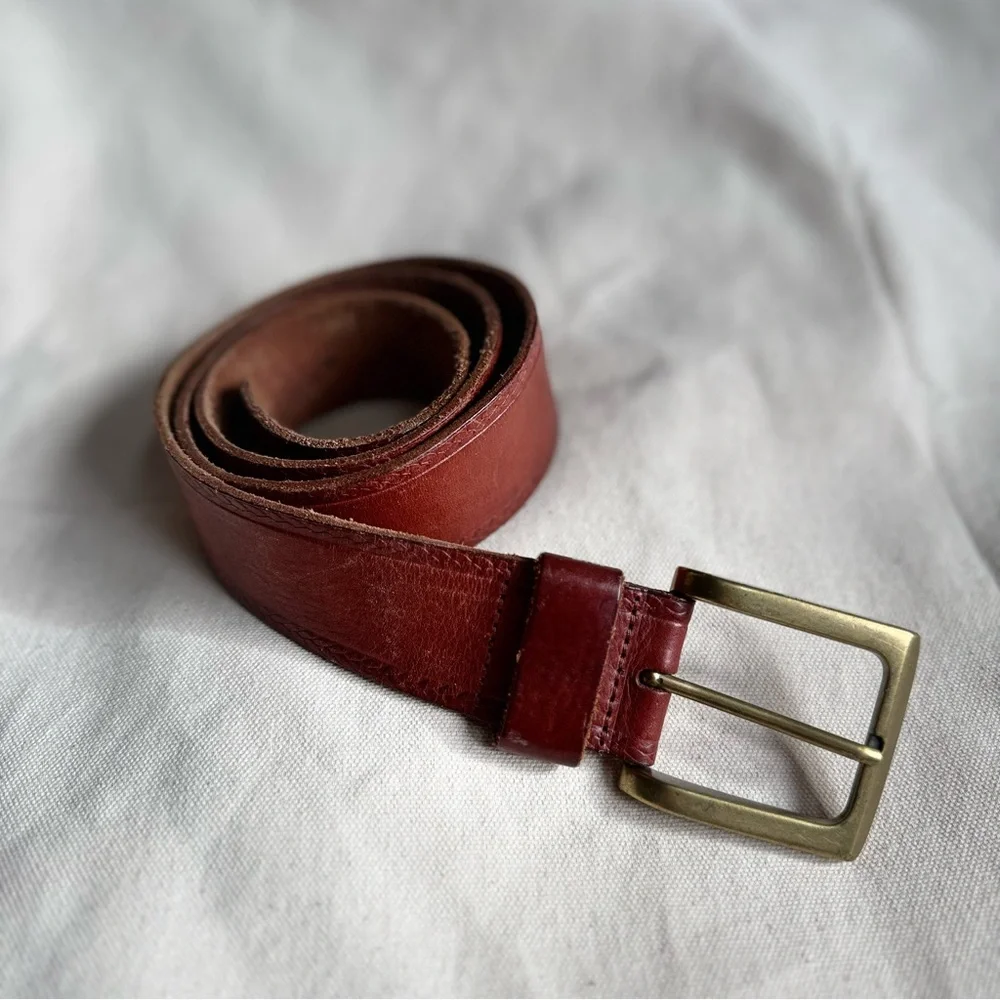 Levi’s Genuine Leather & Brass Mens Brown Belt size 34